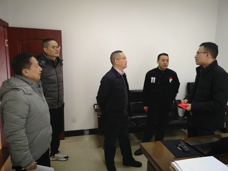 走訪慰問暖人心，噓寒問暖傳真情