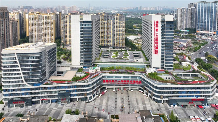 公司參建的成都市第二人民醫(yī)院龍?zhí)夺t(yī)院建設(shè)項(xiàng)目迎接魯班獎(jiǎng)專家組現(xiàn)場復(fù)查
